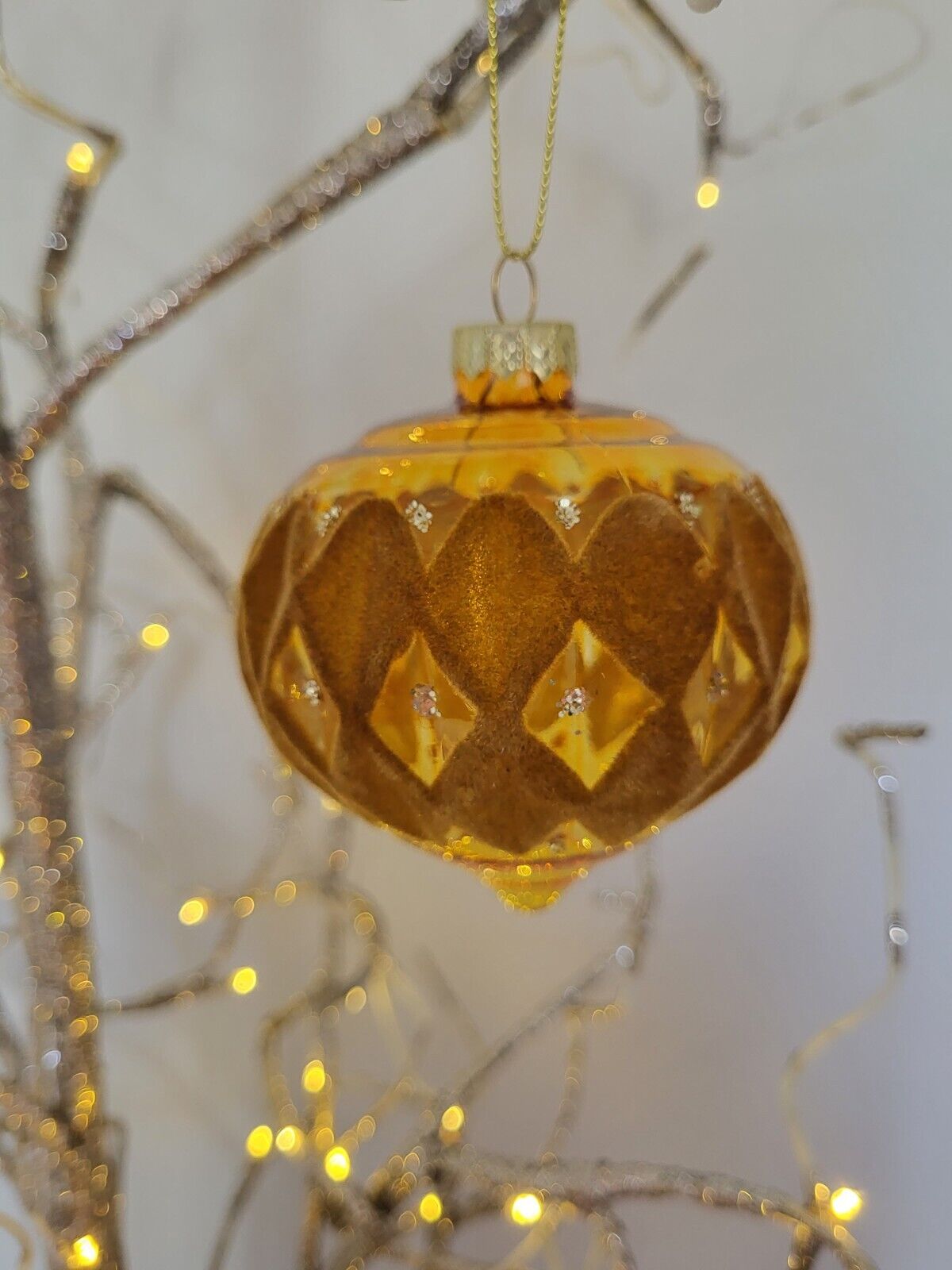 Gold Faceted Glass Ogee