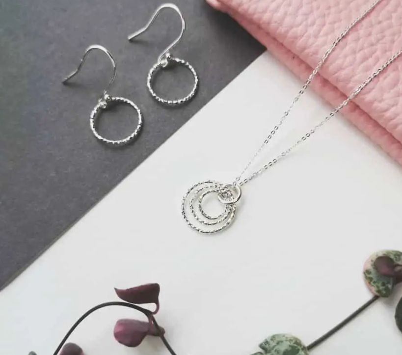 Bubble Silver Hoop Necklace by Ami Hallgarth
